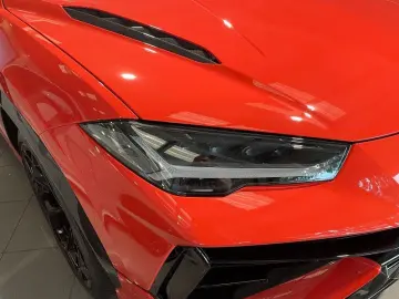 LAMBORGHINI Urus PERFORMANTE CARBON B&O MASSAGE PROD.2025