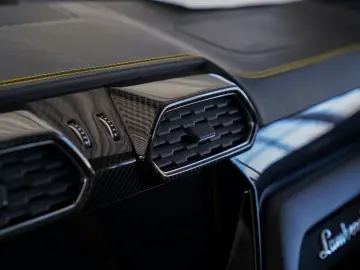 LAMBORGHINI Urus S Novitec Esteso Widebody  23 NL5