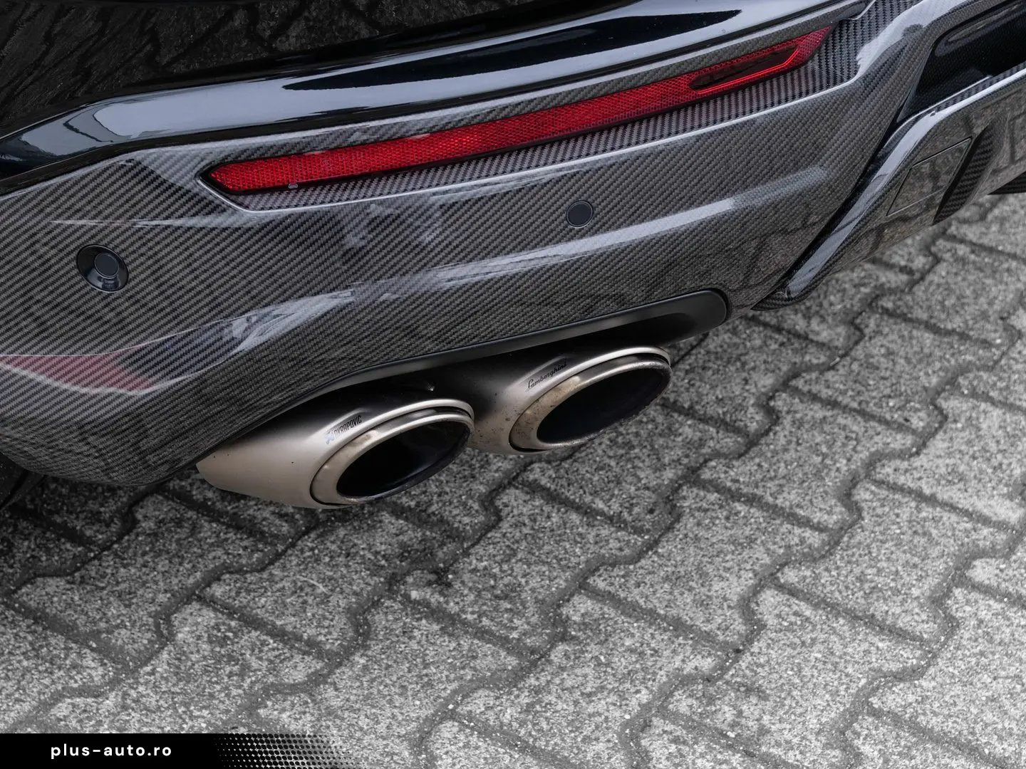 LAMBORGHINI Urus Perfomante Nero Helene  Full Exterior Carbo