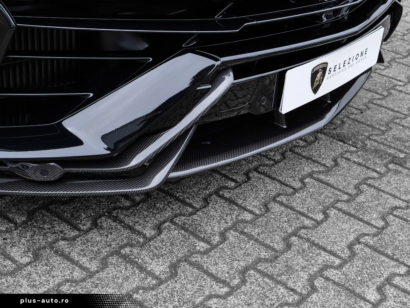 LAMBORGHINI Urus Perfomante Nero Helene  Full Exterior Carbo