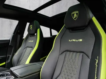 LAMBORGHINI Urus Perfomante Nero Helene  Full Exterior Carbo