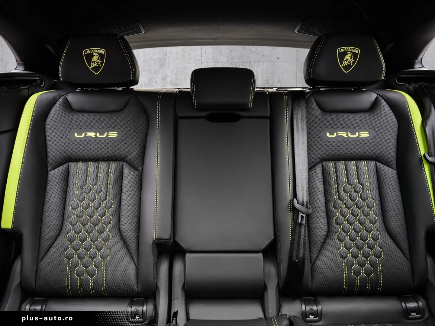 LAMBORGHINI Urus Perfomante Nero Helene  Full Exterior Carbo