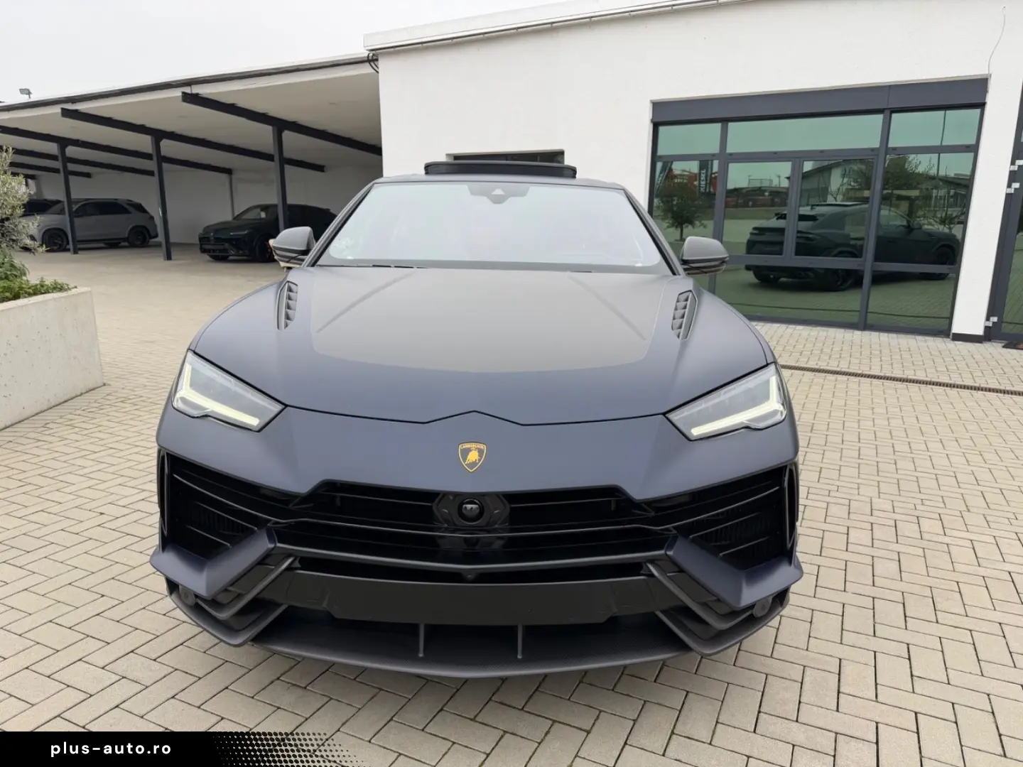 LAMBORGHINI Urus Performante