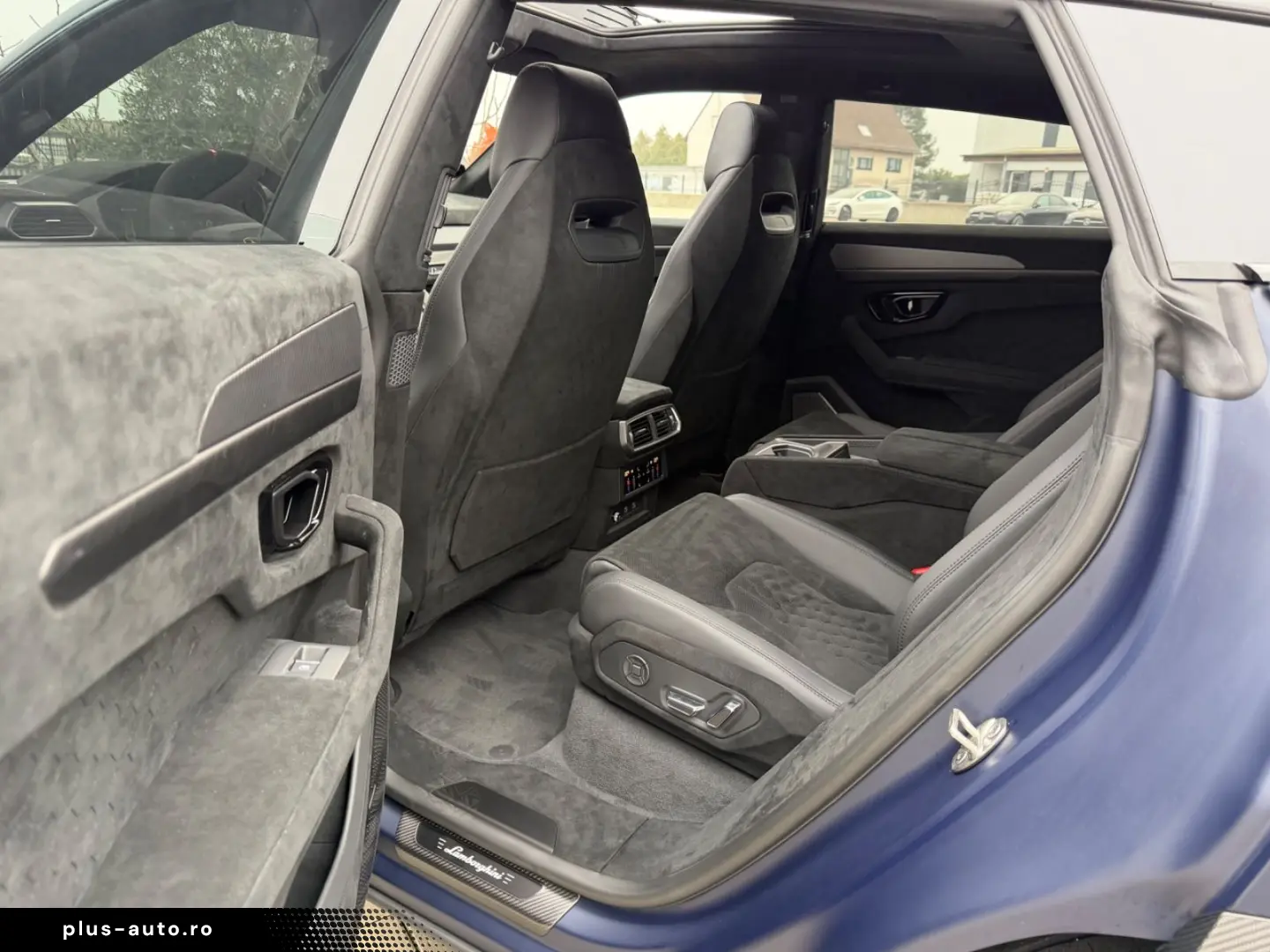 LAMBORGHINI Urus Performante