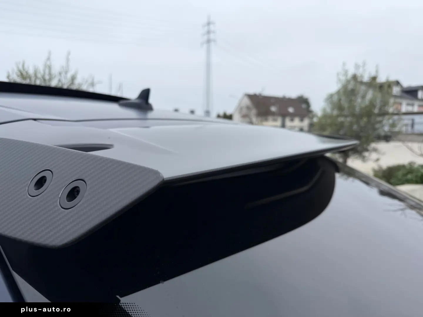 LAMBORGHINI Urus Performante