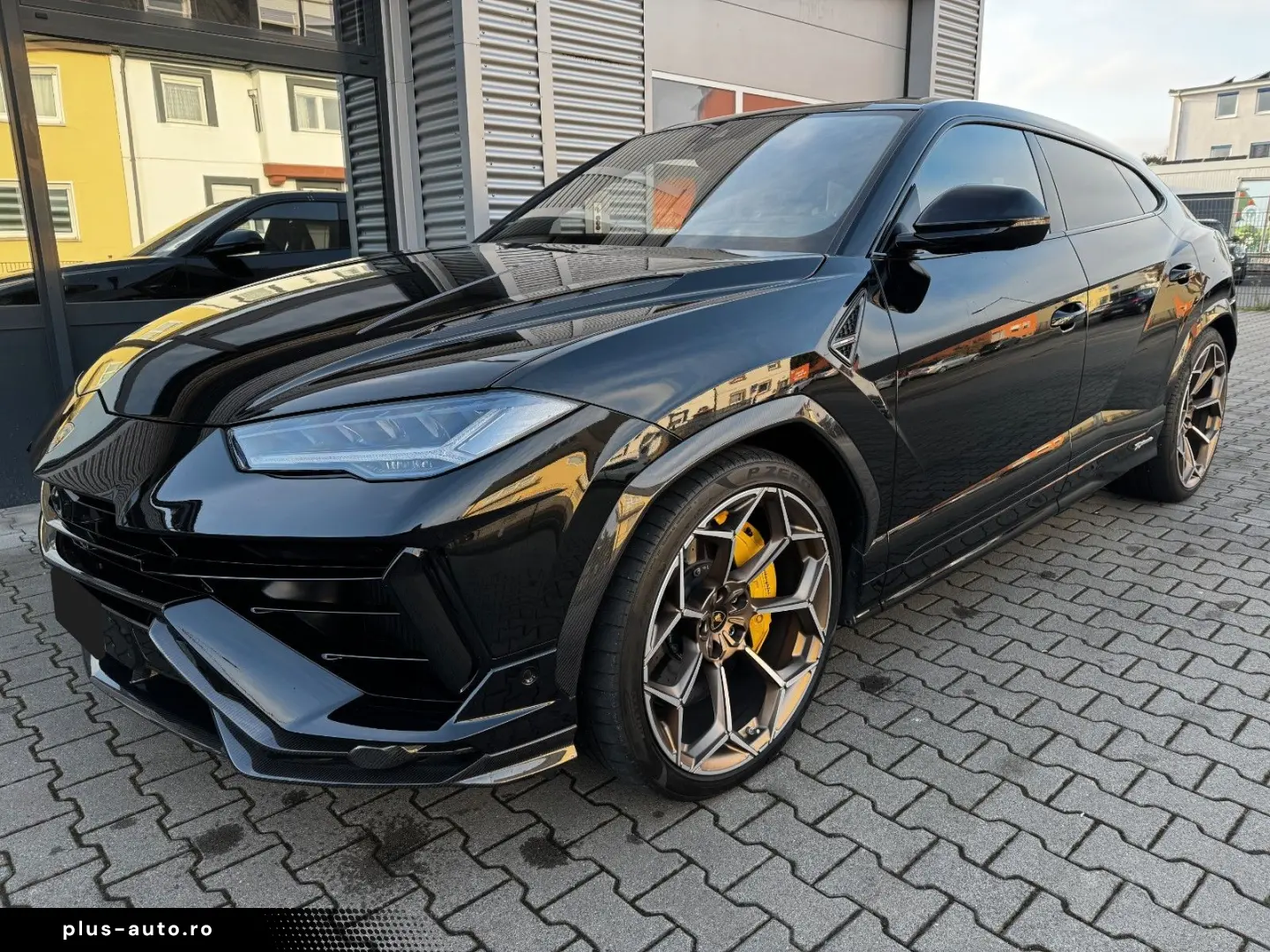 LAMBORGHINI Urus 4.0 V8 Performante  Akrapovic B&O Carbon
