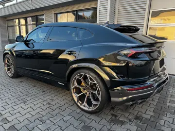 LAMBORGHINI Urus 4.0 V8 Performante  Akrapovic B&O Carbon