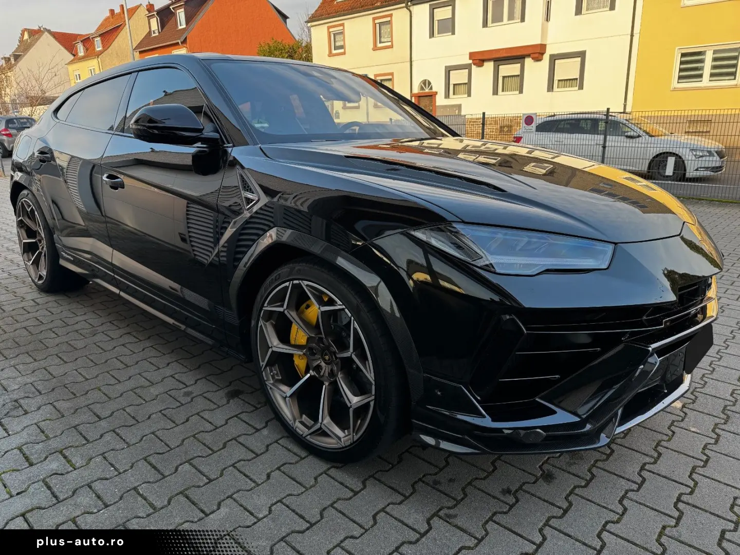 LAMBORGHINI Urus 4.0 V8 Performante  Akrapovic B&O Carbon
