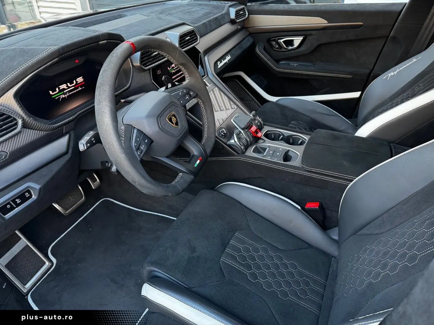 LAMBORGHINI Urus 4.0 V8 Performante  Akrapovic B&O Carbon