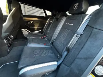 LAMBORGHINI Urus 4.0 V8 Performante  Akrapovic B&O Carbon