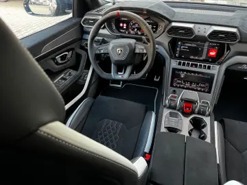 LAMBORGHINI Urus 4.0 V8 Performante  Akrapovic B&O Carbon