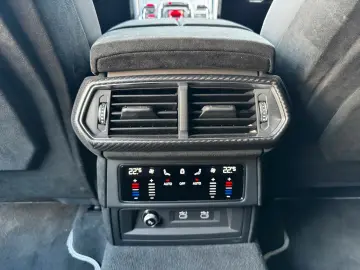 LAMBORGHINI Urus 4.0 V8 Performante  Akrapovic B&O Carbon