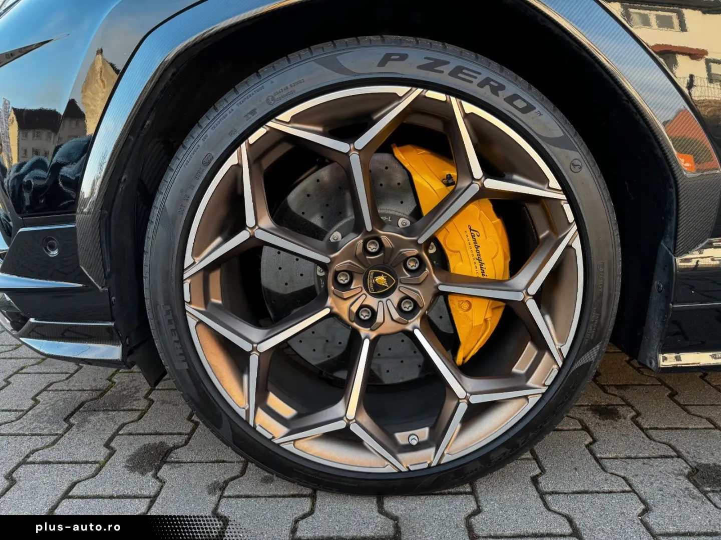 LAMBORGHINI Urus 4.0 V8 Performante  Akrapovic B&O Carbon