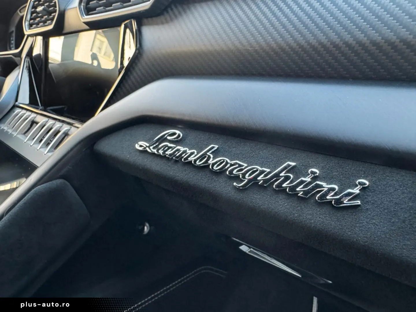 LAMBORGHINI Urus 4.0 V8 Performante  Akrapovic B&O Carbon