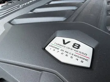 LAMBORGHINI Urus 4.0 V8 Performante  Akrapovic B&O Carbon