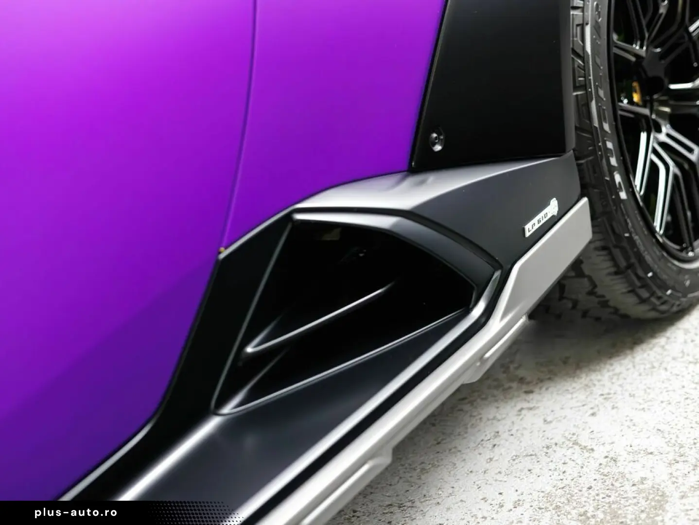 LAMBORGHINI Huracán Sterrato