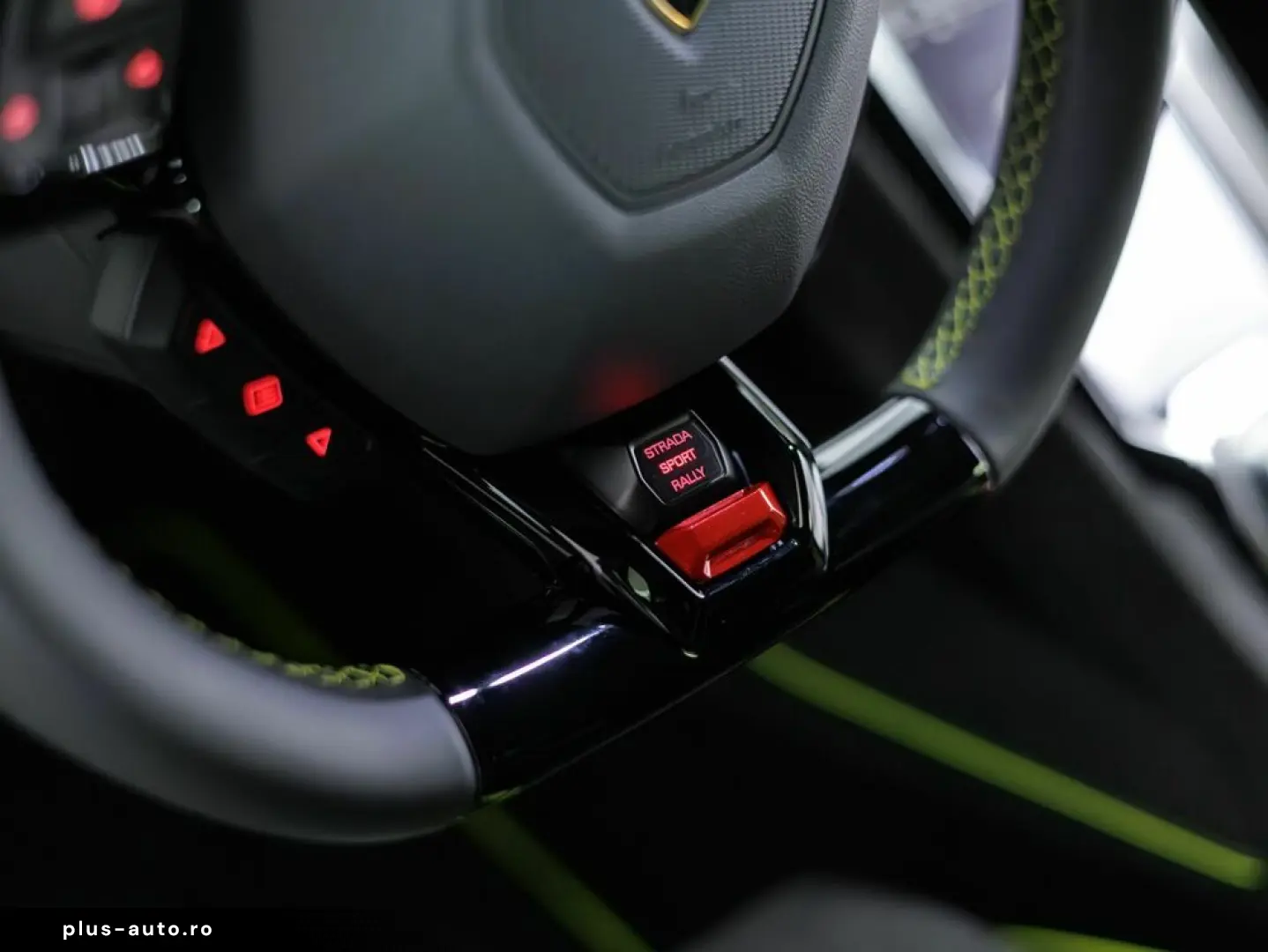 LAMBORGHINI Huracán Sterrato