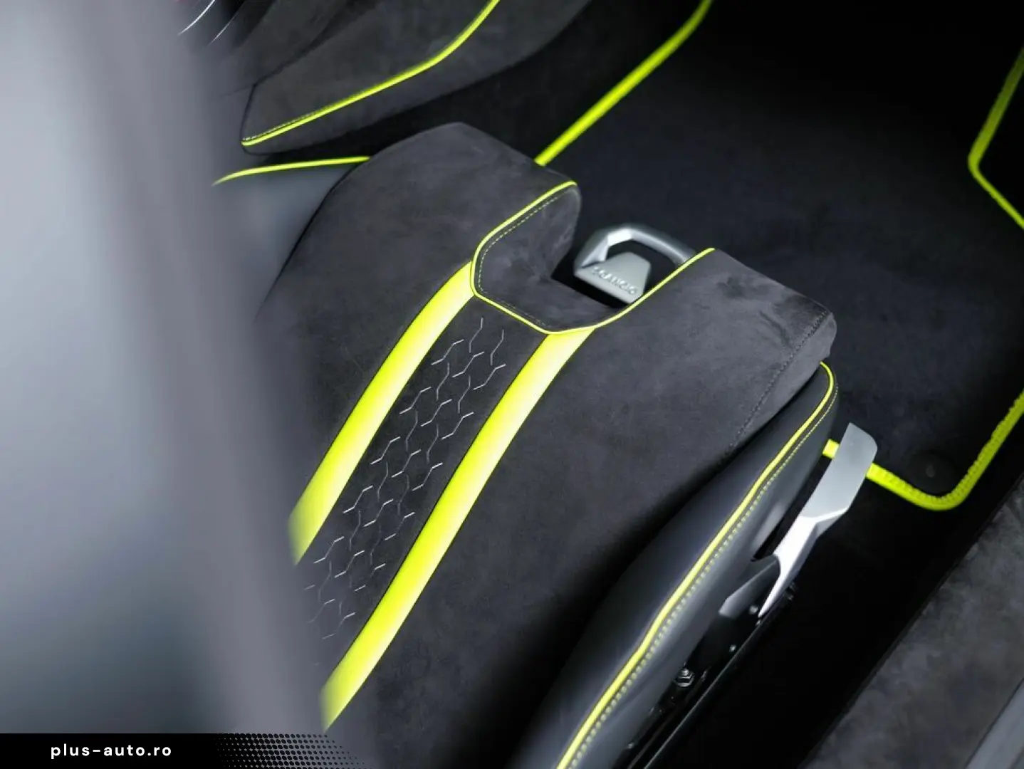 LAMBORGHINI Huracán Sterrato