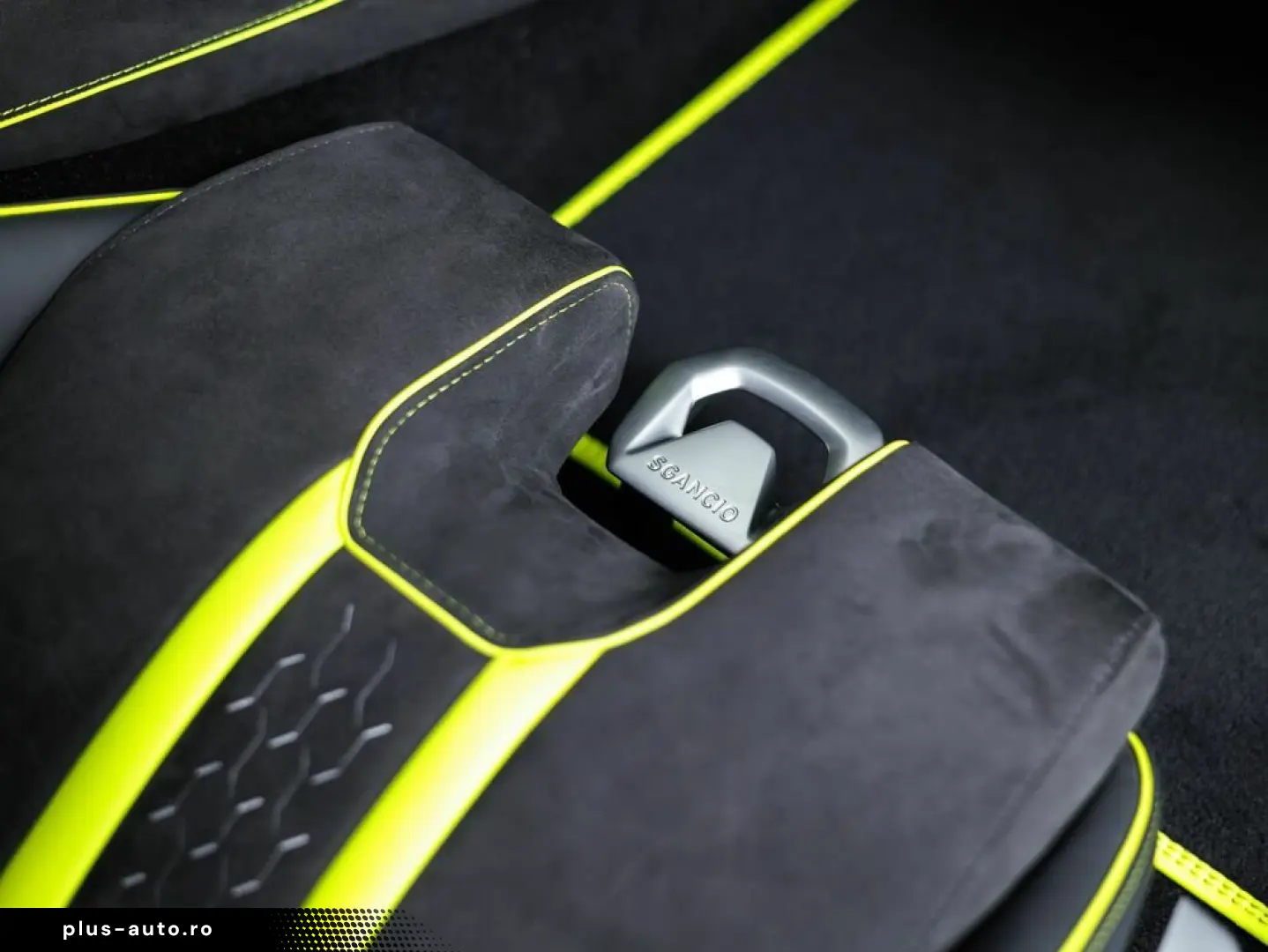 LAMBORGHINI Huracán Sterrato