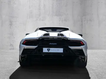 LAMBORGHINI Huracán EVO Spyder Balloon White  Lift  Sensonum