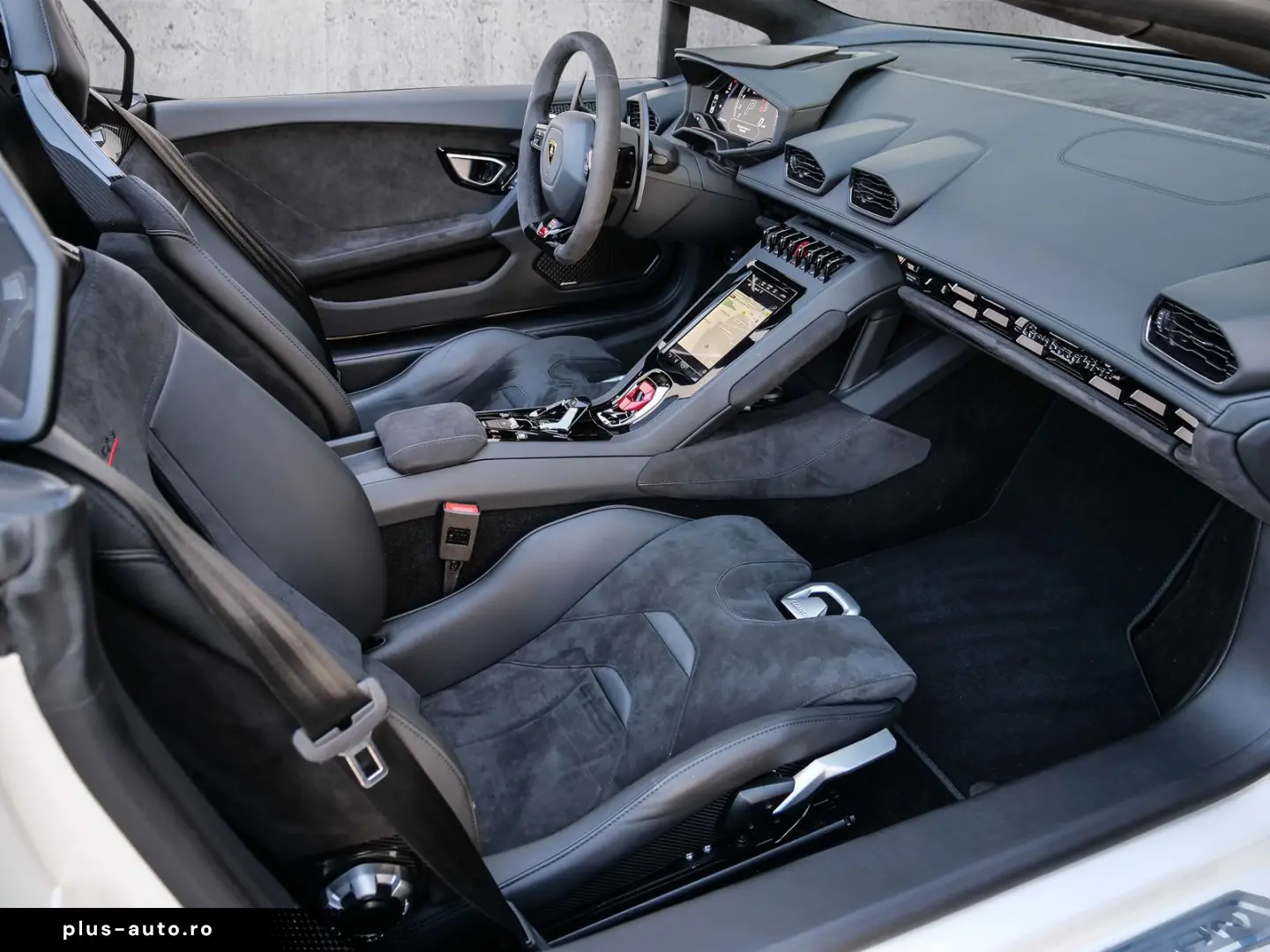 LAMBORGHINI Huracán EVO Spyder Balloon White  Lift  Sensonum