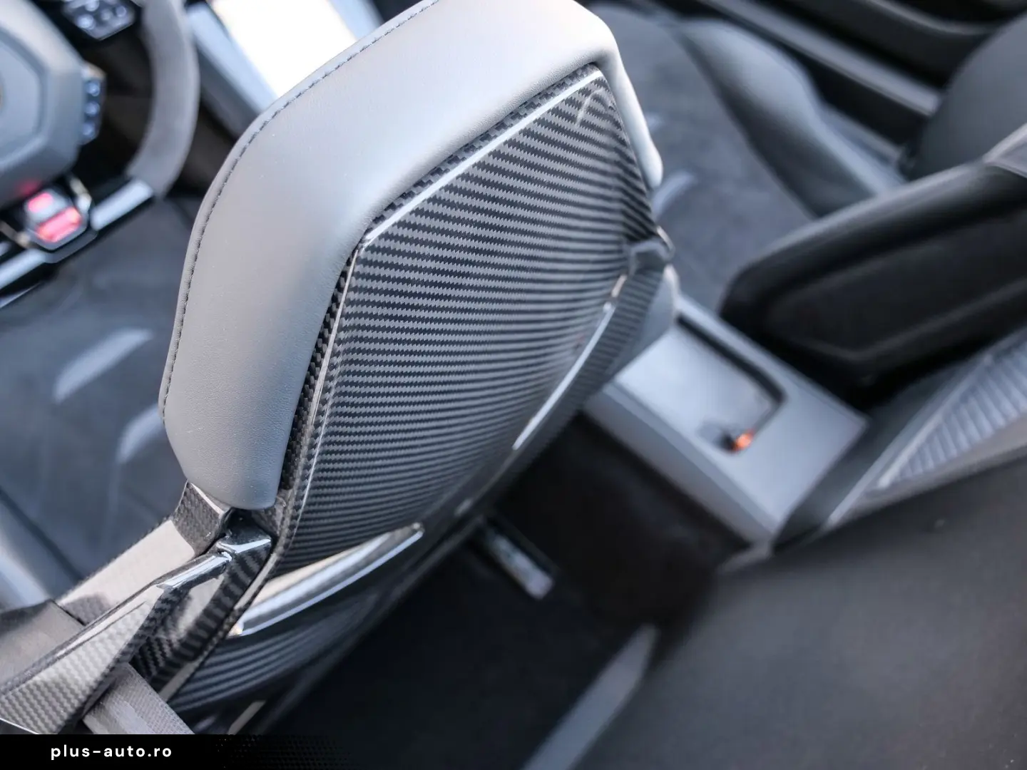 LAMBORGHINI Huracán EVO Spyder Balloon White  Lift  Sensonum