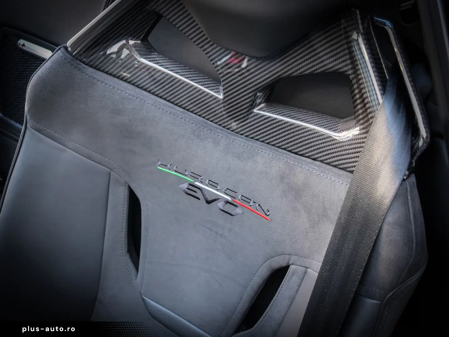 LAMBORGHINI Huracán EVO Spyder Balloon White  Lift  Sensonum