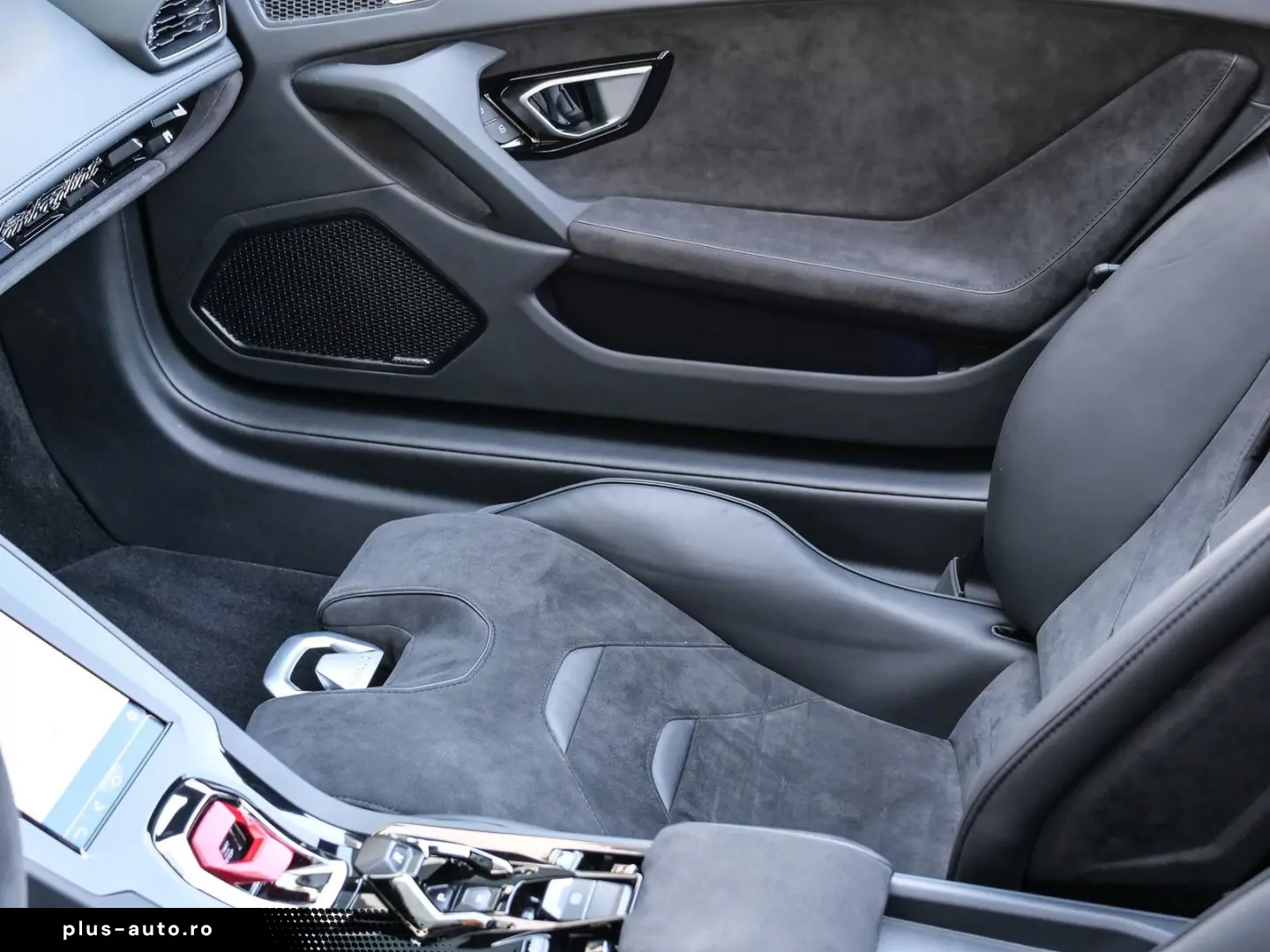 LAMBORGHINI Huracán EVO Spyder Balloon White  Lift  Sensonum