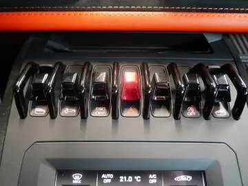 LAMBORGHINI Huracán STO LIFT Carbon Sport Seats Full