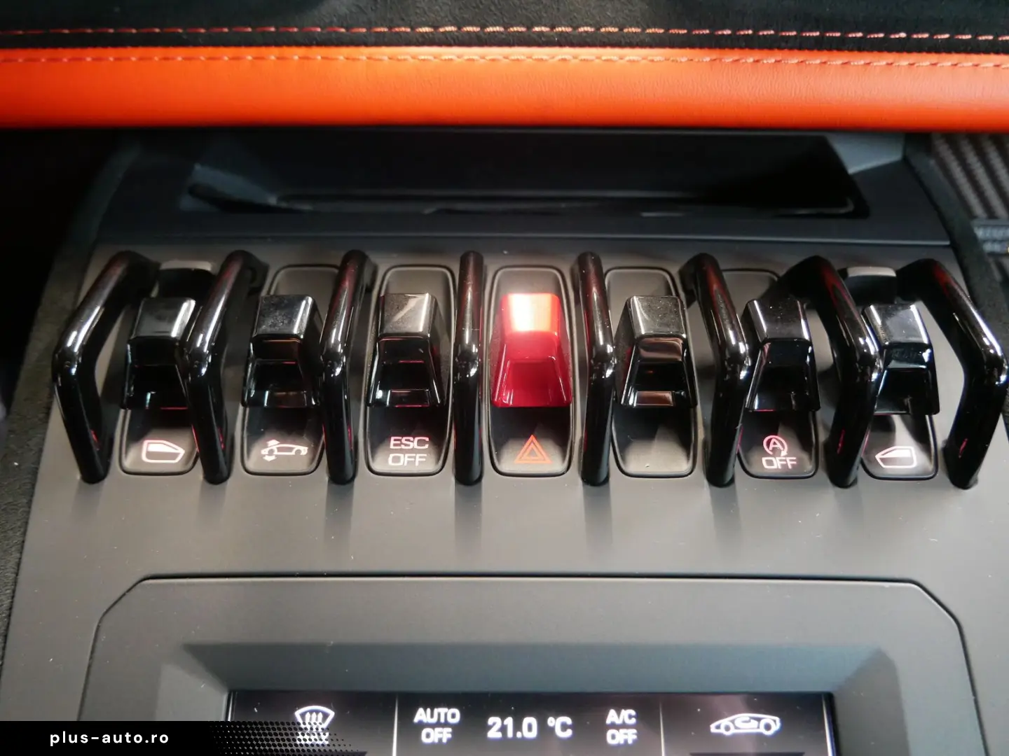 LAMBORGHINI Huracán STO LIFT Carbon Sport Seats Full