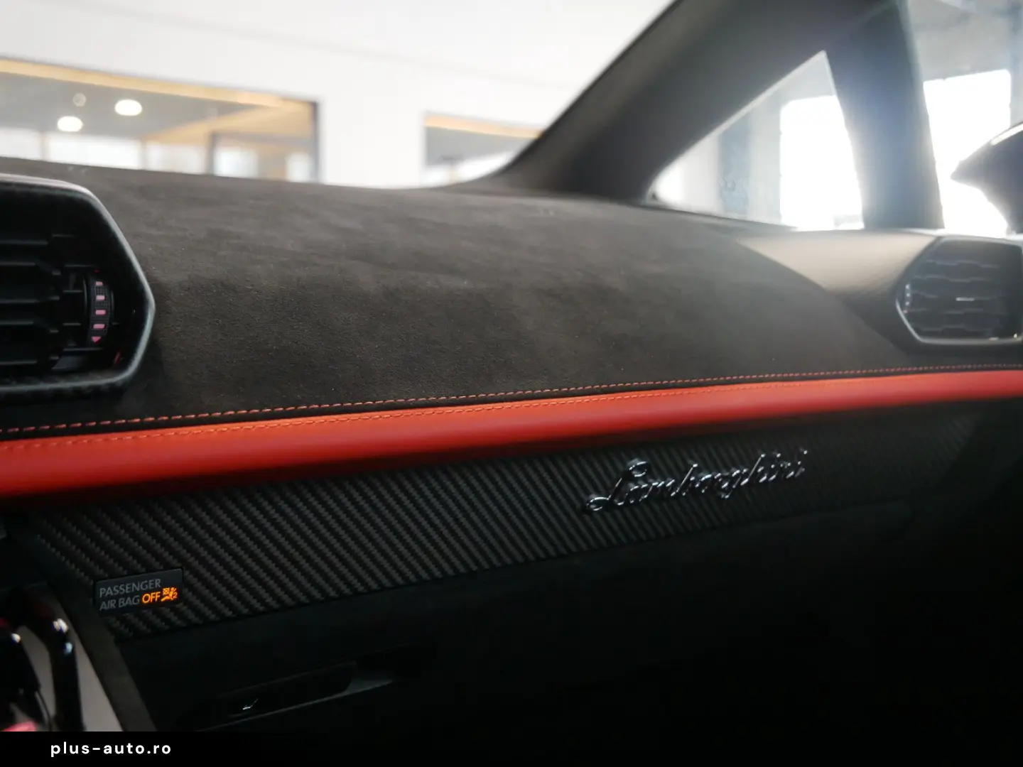 LAMBORGHINI Huracán STO LIFT Carbon Sport Seats Full