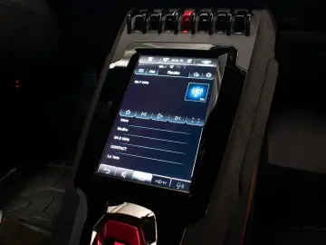 LAMBORGHINI STERRATO  VERDE TURBINE  SENSONUM  5.2l V10  SPO