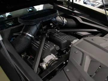 LAMBORGHINI STERRATO  VERDE TURBINE  SENSONUM  5.2l V10  SPO