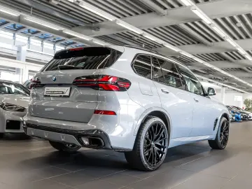 BMW X5 xDrive30d M Sport HUD PANO ACC AHK 360 KAM