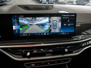 BMW X5 xDrive30d M Sport HUD PANO ACC AHK 360 KAM