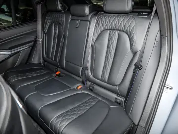 BMW X5 xDrive30d M Sport HUD PANO ACC AHK 360 KAM