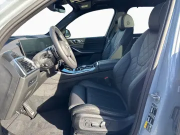 BMW X5 xDrive50e M SPORT 2-Achs Pano AHK PAPro H K