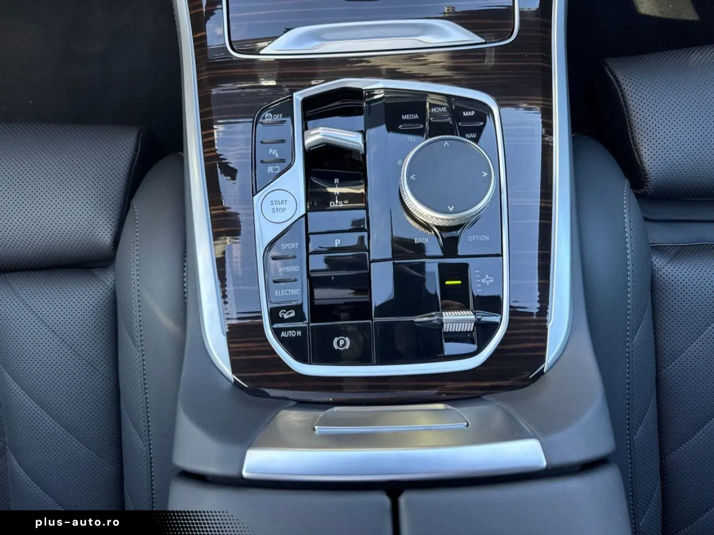 BMW X5 xDrive50e M SPORT 2-Achs Pano AHK PAPro H K