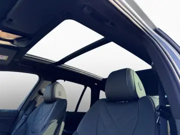 BMW X5 xDrive50e M SPORT 2-Achs Pano AHK PAPro H K