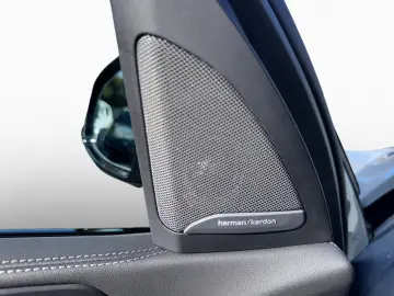 BMW X5 xDrive50e M SPORT 2-Achs Pano AHK PAPro H K