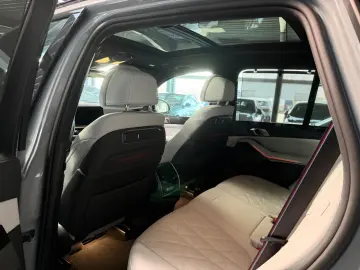 BMW X5 30 d xDrive M Sport Luft - 22 Z- Sky Lounge