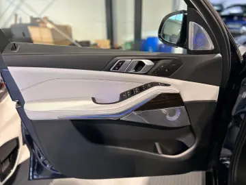 BMW X5 30 d xDrive M Sport -Luft-Integral- B&W - 22Z