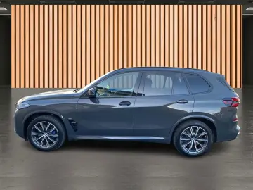 BMW X5 M60 i xDrive NP 144.000€ SkyLounge