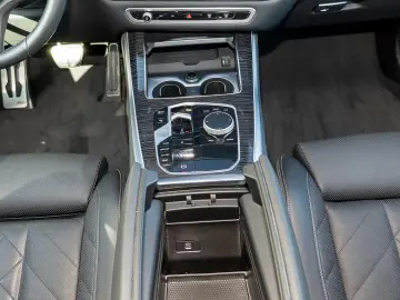 BMW X5 M60i xDrive Standheizung LED H K GSD AHK HUD