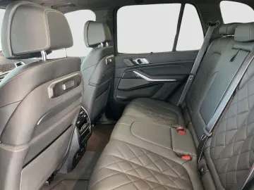 BMW X5 M60i xDrive M Sport Standheizung Massage AHK