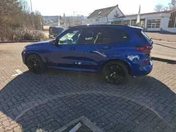 BMW X5 M60i Navi Tempom.aktiv Panoramadach Bluetooth