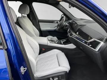BMW X5 M60i xDrive AHK Pano DA&PA-Prof. Head-Up