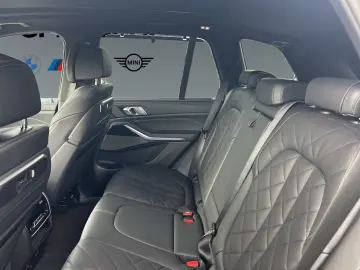 BMW X5 M60i xDrive 21 Zoll Luftfederung M Sport Sitz