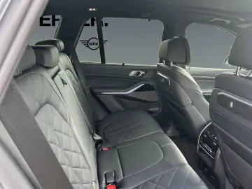 BMW X5 M60i xDrive 21 Zoll Luftfederung M Sport Sitz