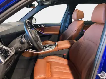 BMW X5 M60i xDrive Individual Pano AHK Massagesitze